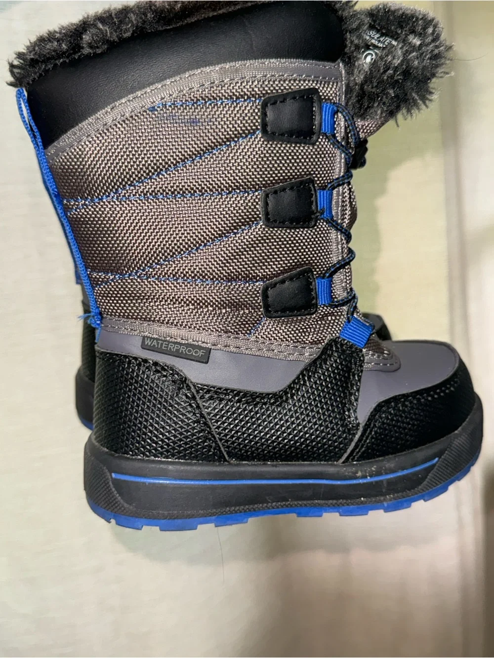 wonder nation Grey, Black & Blue Kids Snow Boots|